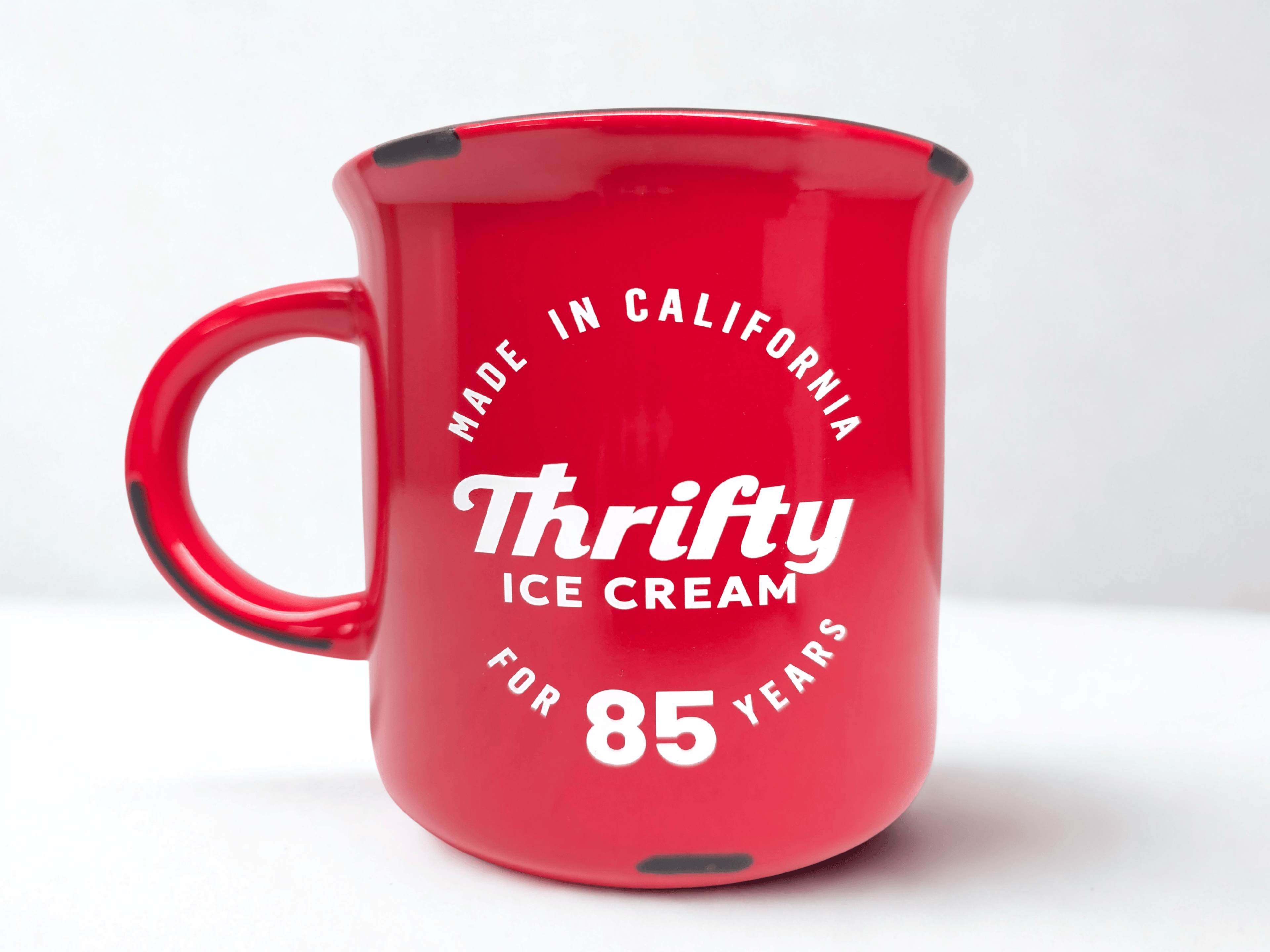 Thrifty Red Distressed Ventura Mug – 15oz Ceramic